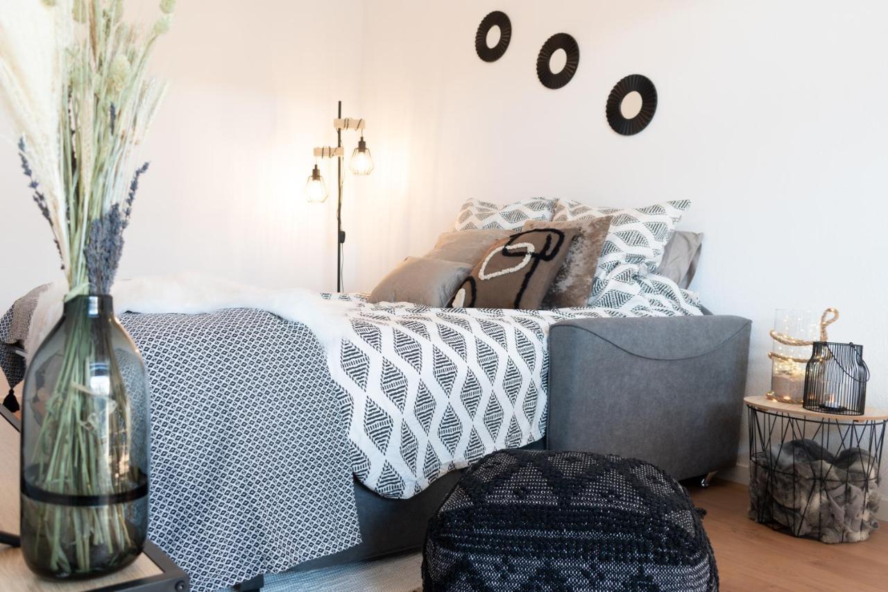 Bienvenue Chez Vous Tres Calme Et En Plein Centre Apartamento Mantes-la-Jolie Exterior foto