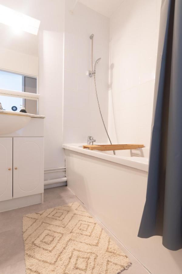 Bienvenue Chez Vous Tres Calme Et En Plein Centre Apartamento Mantes-la-Jolie Exterior foto