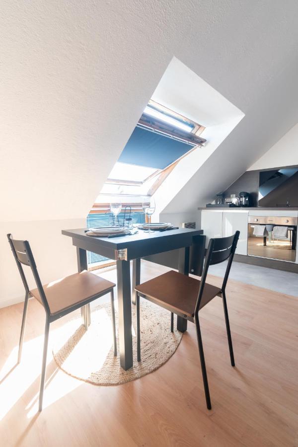 Bienvenue Chez Vous Tres Calme Et En Plein Centre Apartamento Mantes-la-Jolie Exterior foto